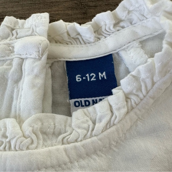 Old Navy Baby Girls 6-12 months White 2 Piece Eyelet Lace Trim Dress Set Wedding - Picture 4 of 5